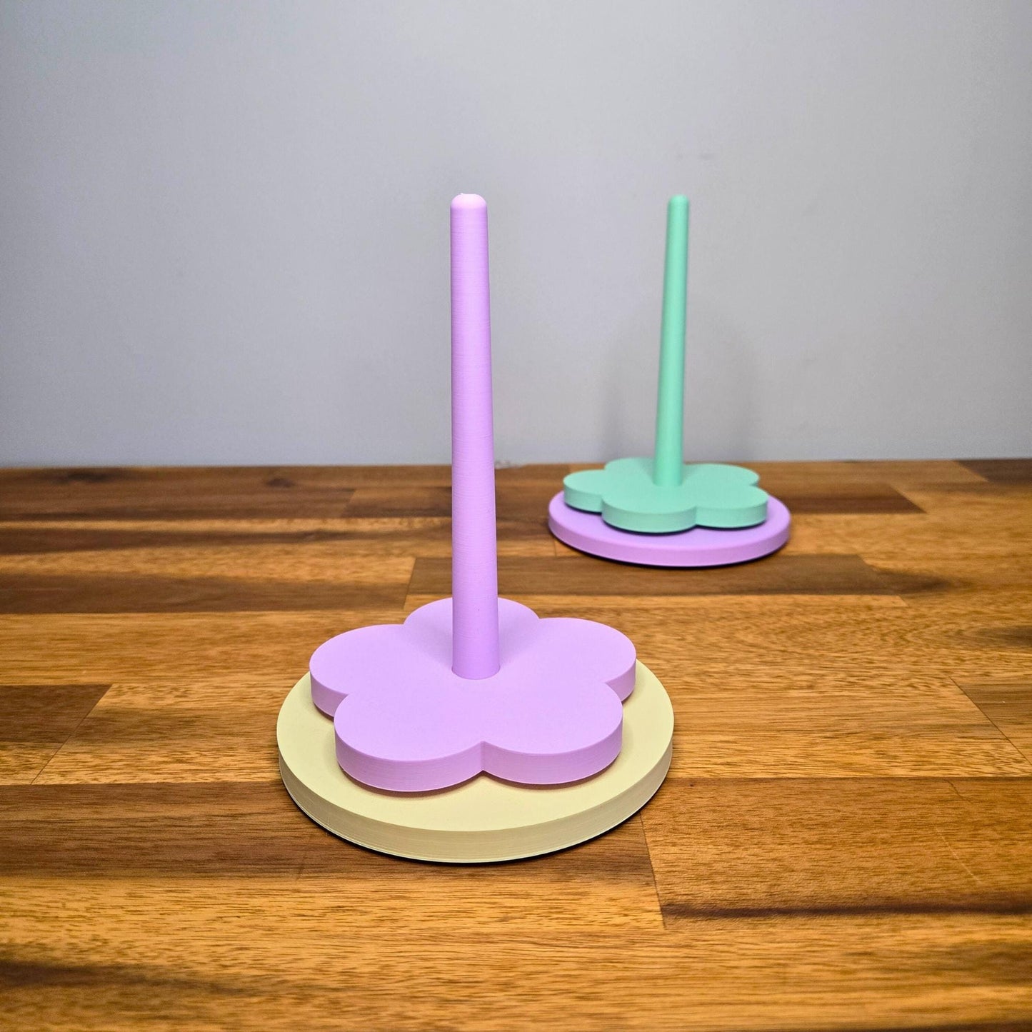 Rotating Yarn Holder