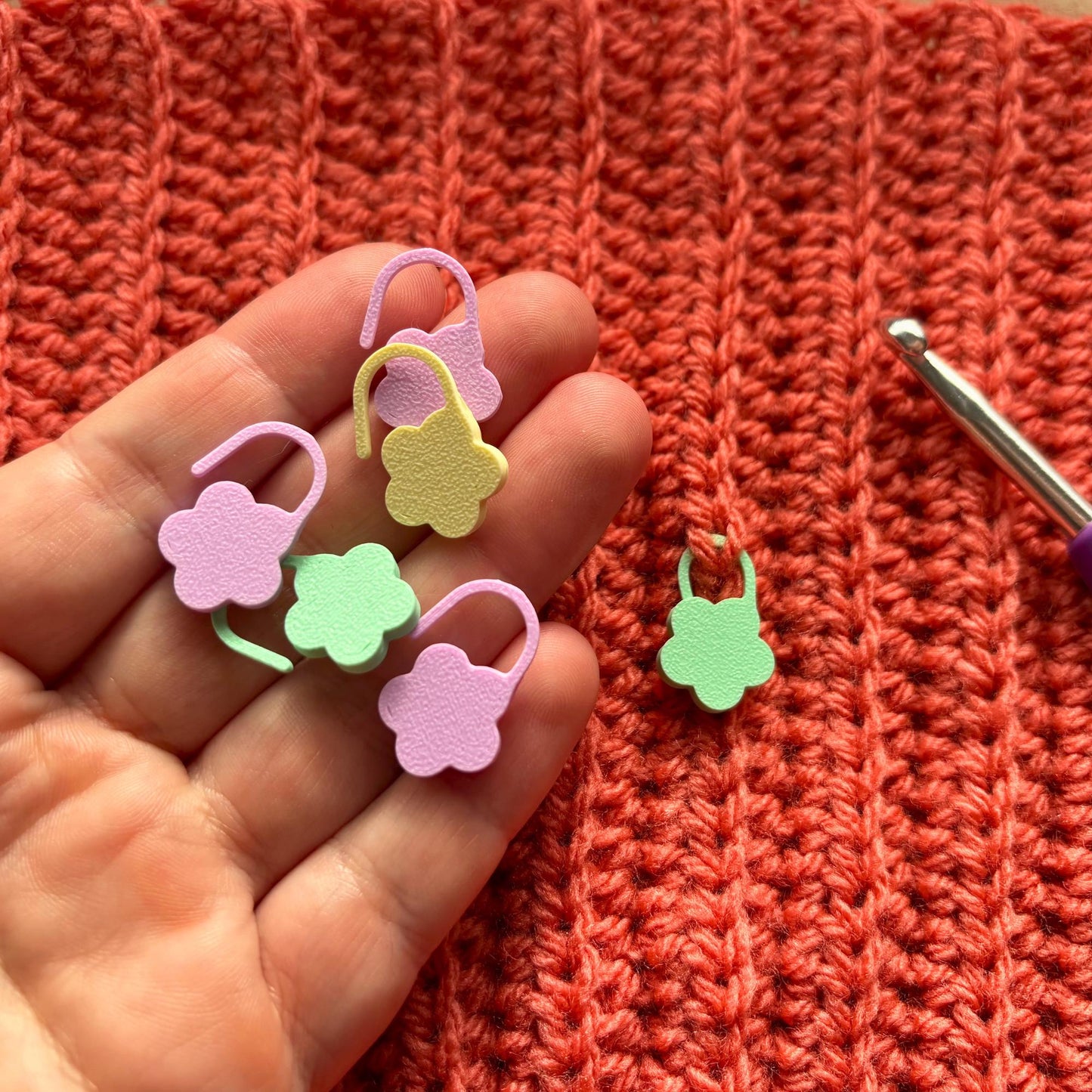 Flower Stitch Marker | Set of 20