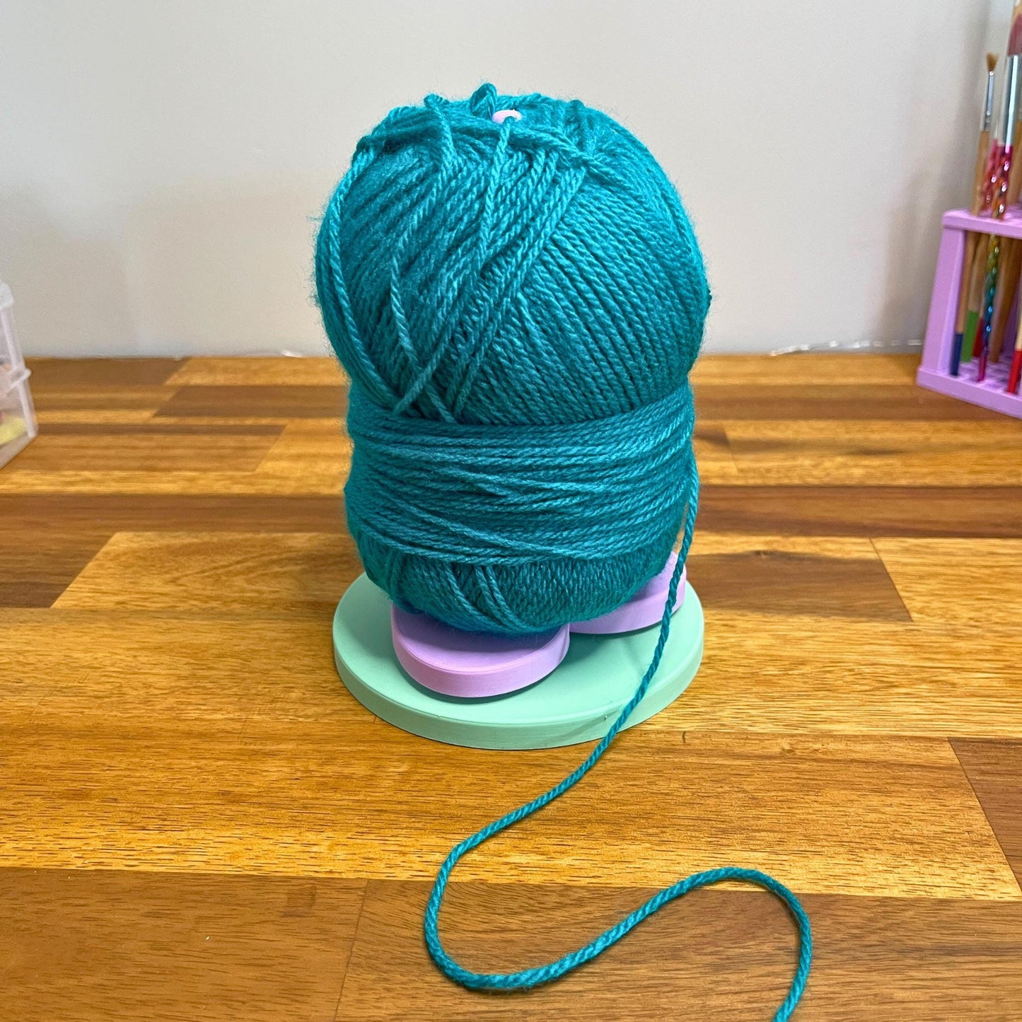 Rotating Yarn Holder STL Files for 3D Printingq