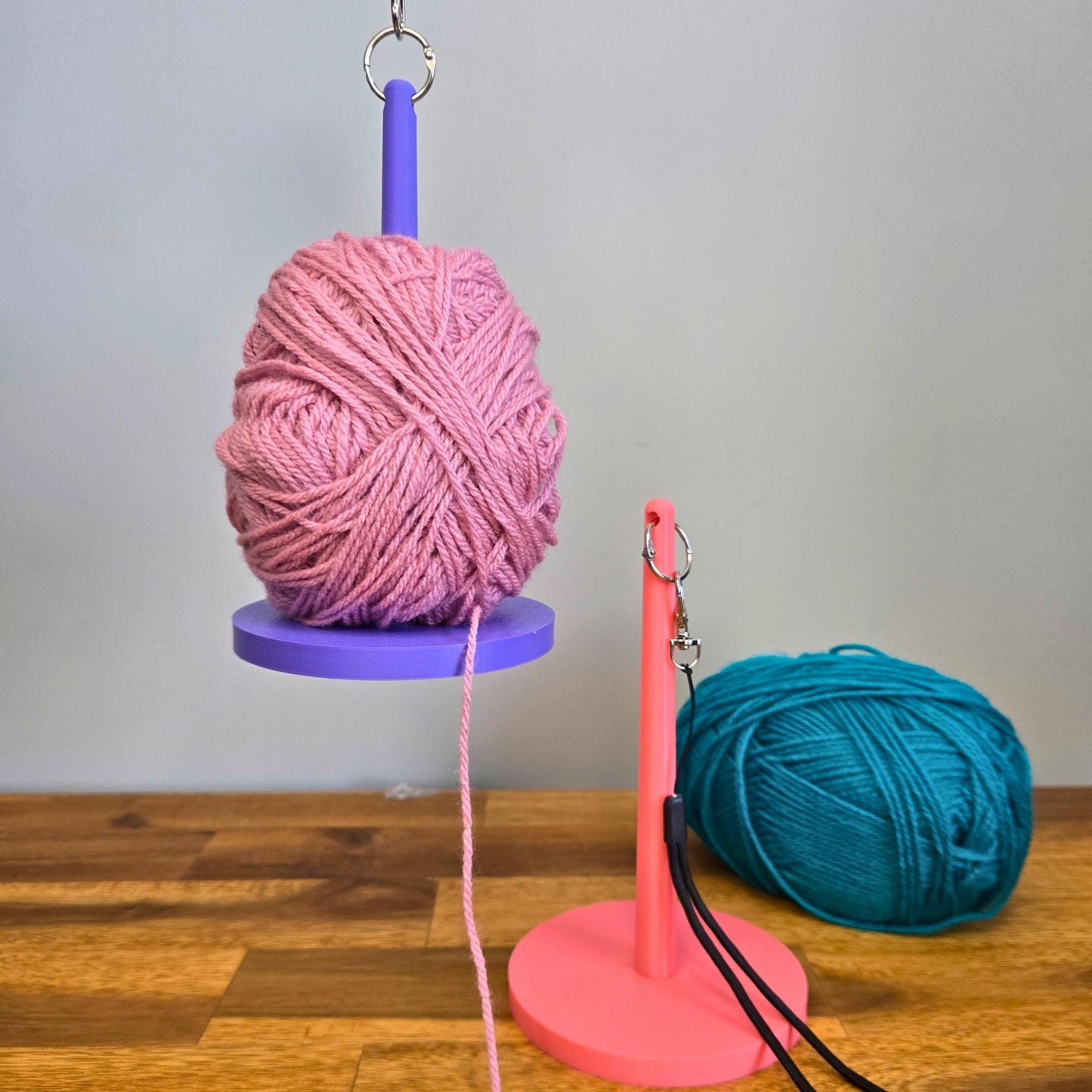 Rotating Yarn Hanger