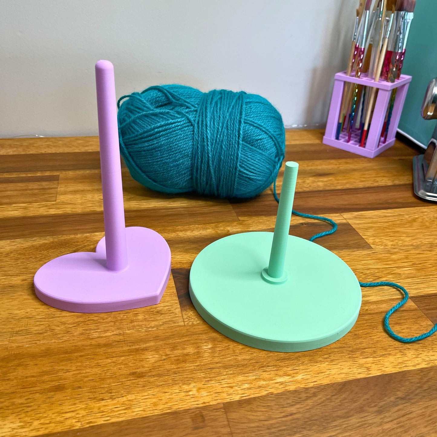 Rotating Yarn Holder STL Files for 3D Printingq