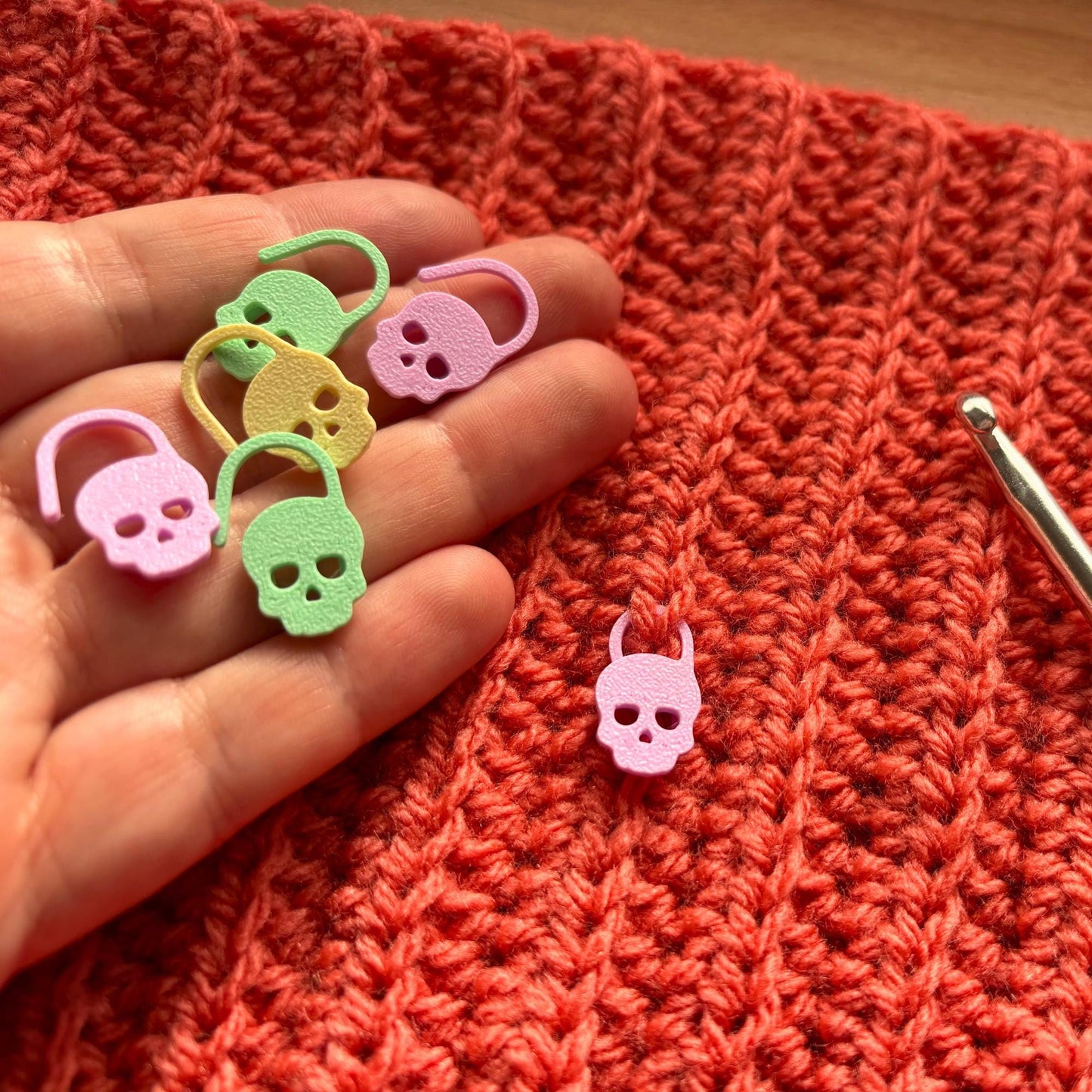 Skull Stitch Marker | Set of 20