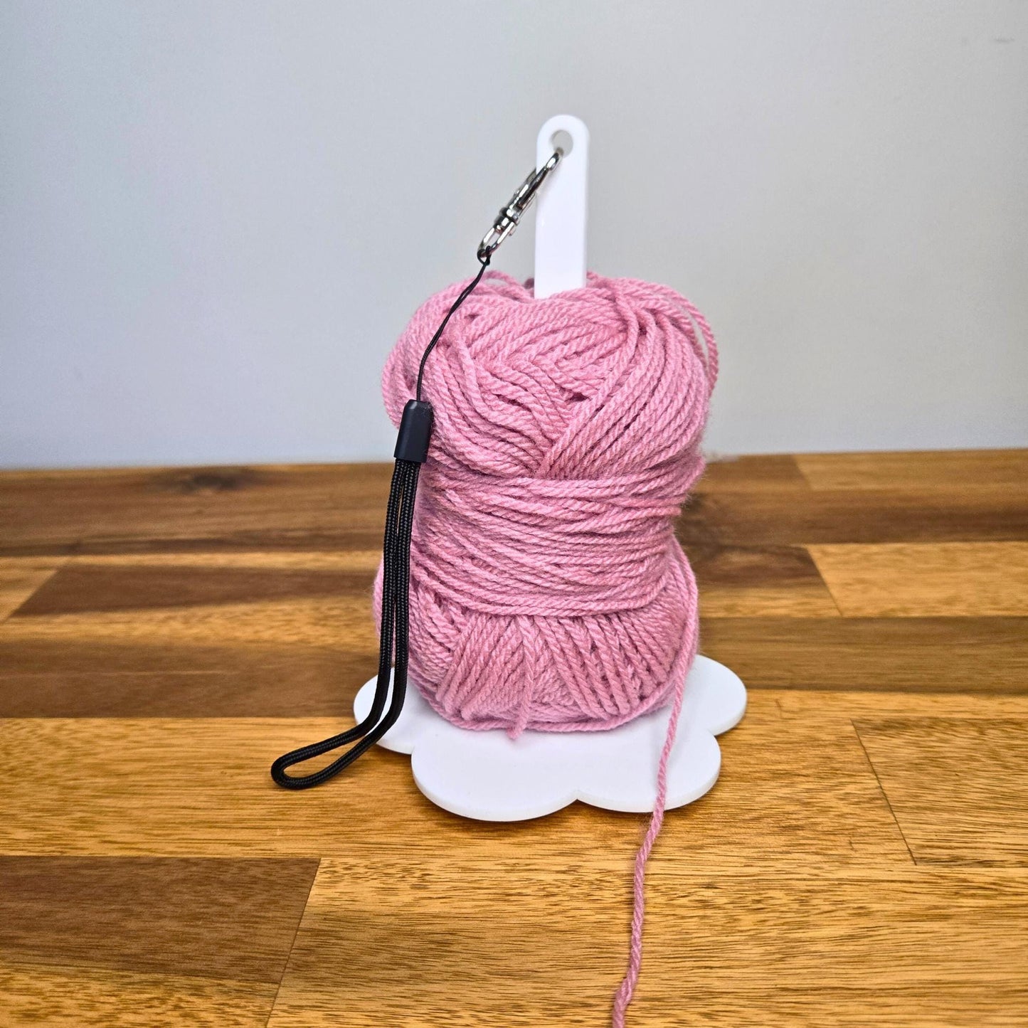 Rotating Yarn Hanger