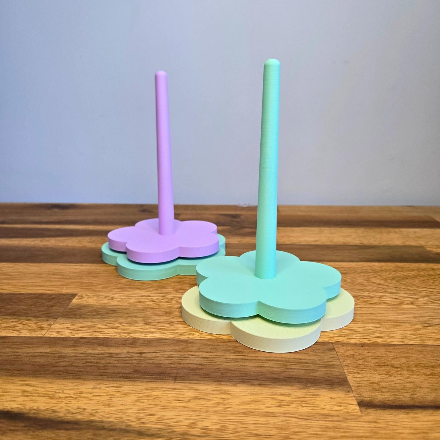 Rotating Yarn Holder