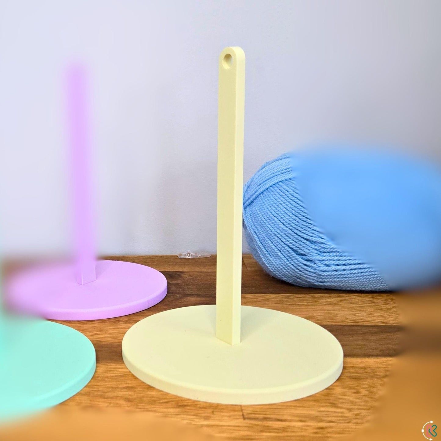 Rotating Yarn Hanger