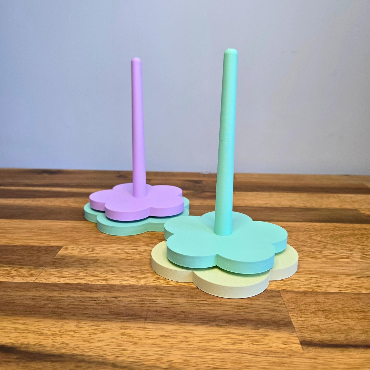 Rotating Yarn Holder