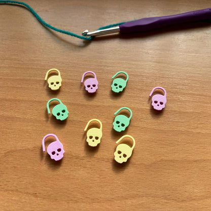 Skull Stitch Marker | Set of 20