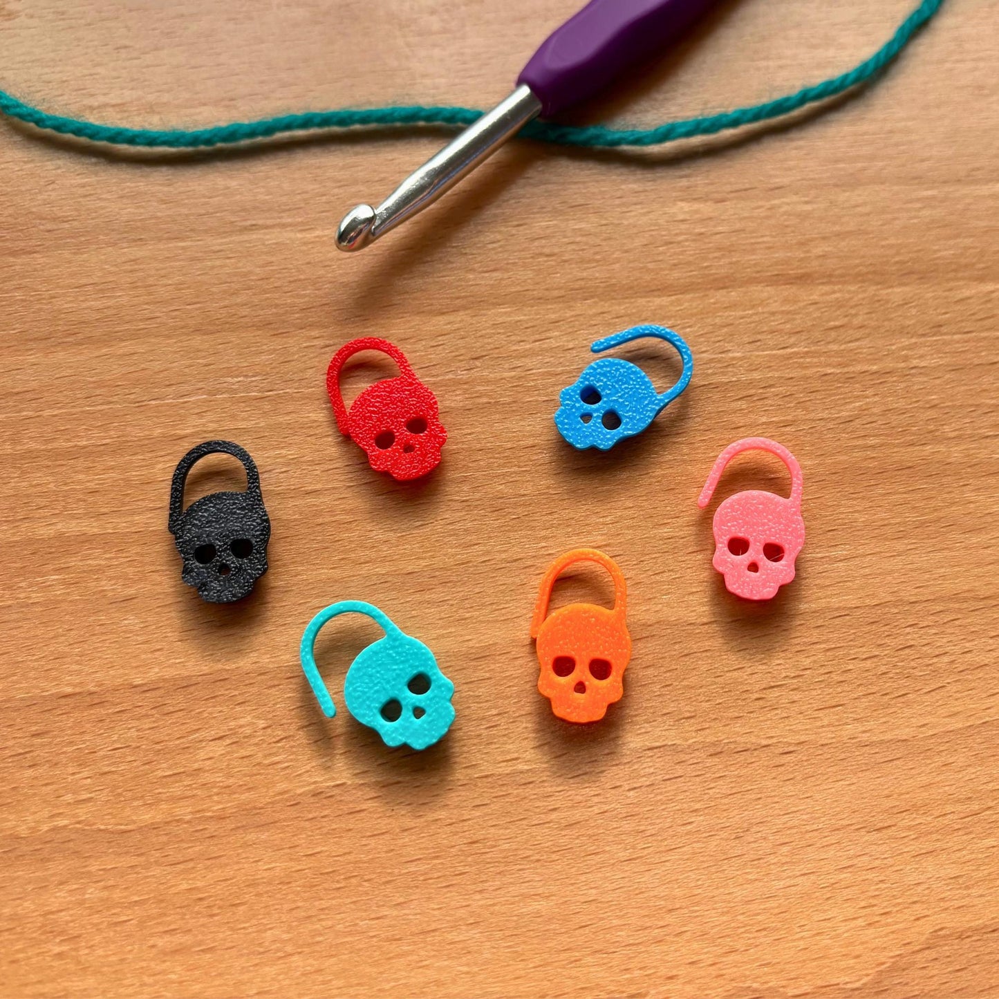 Skull Stitch Marker | Set of 20