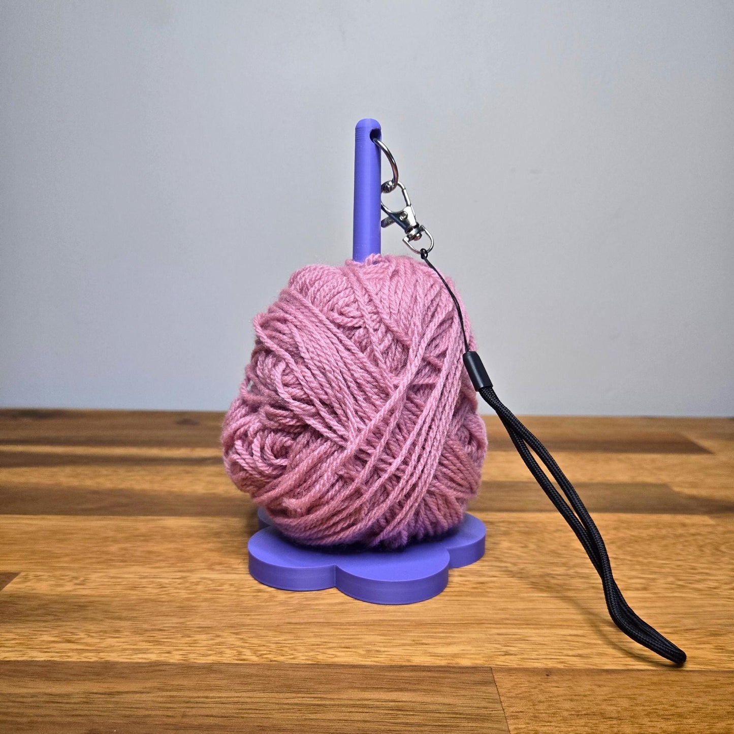 Rotating Yarn Holder