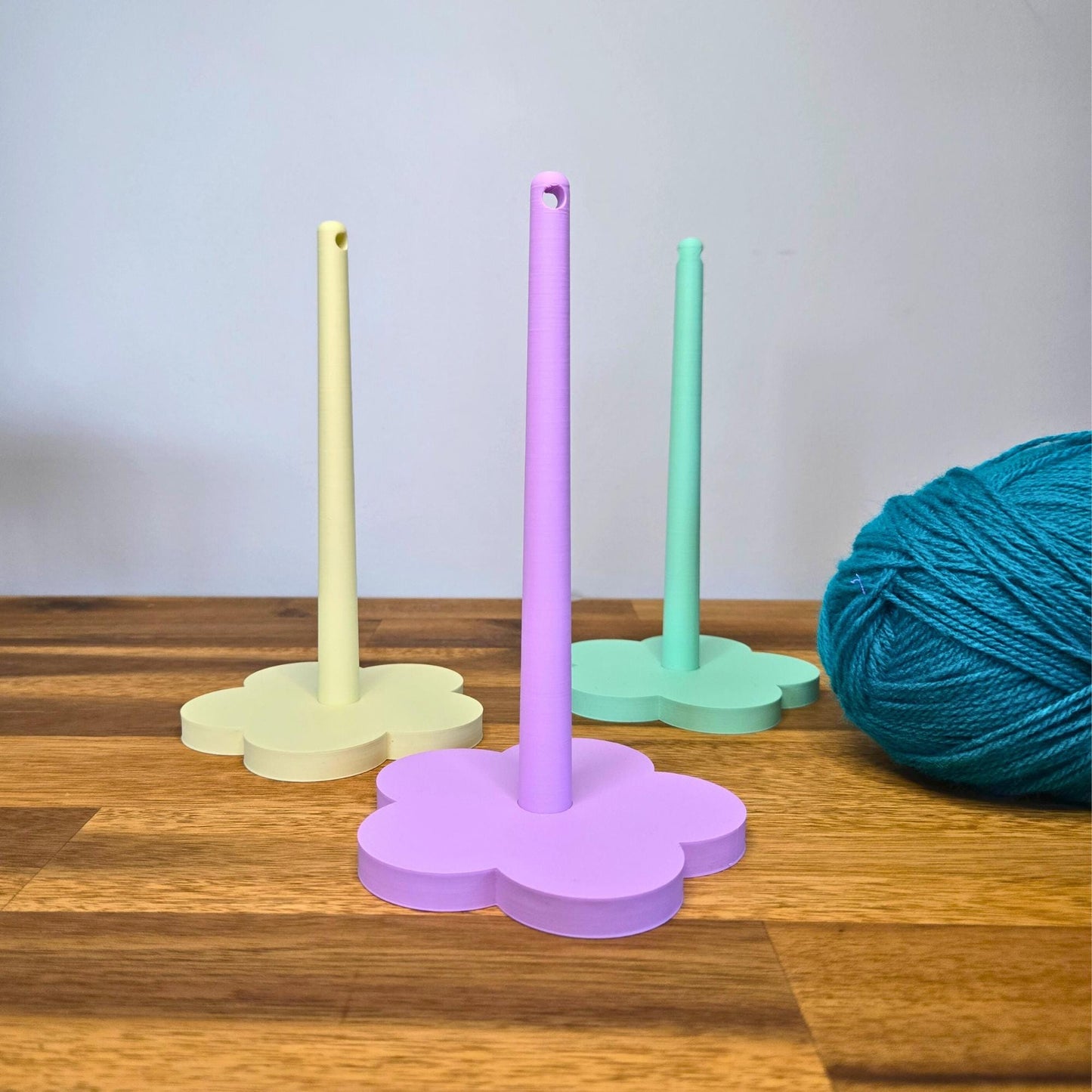 Rotating Yarn Hanger