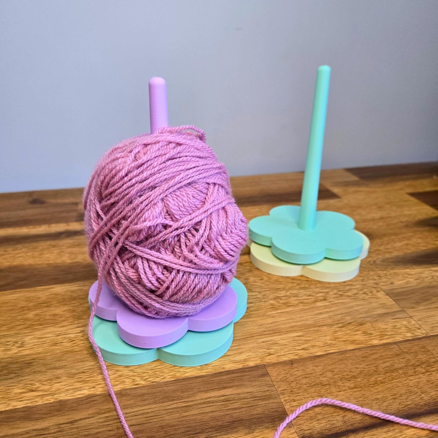 Rotating Yarn Holder
