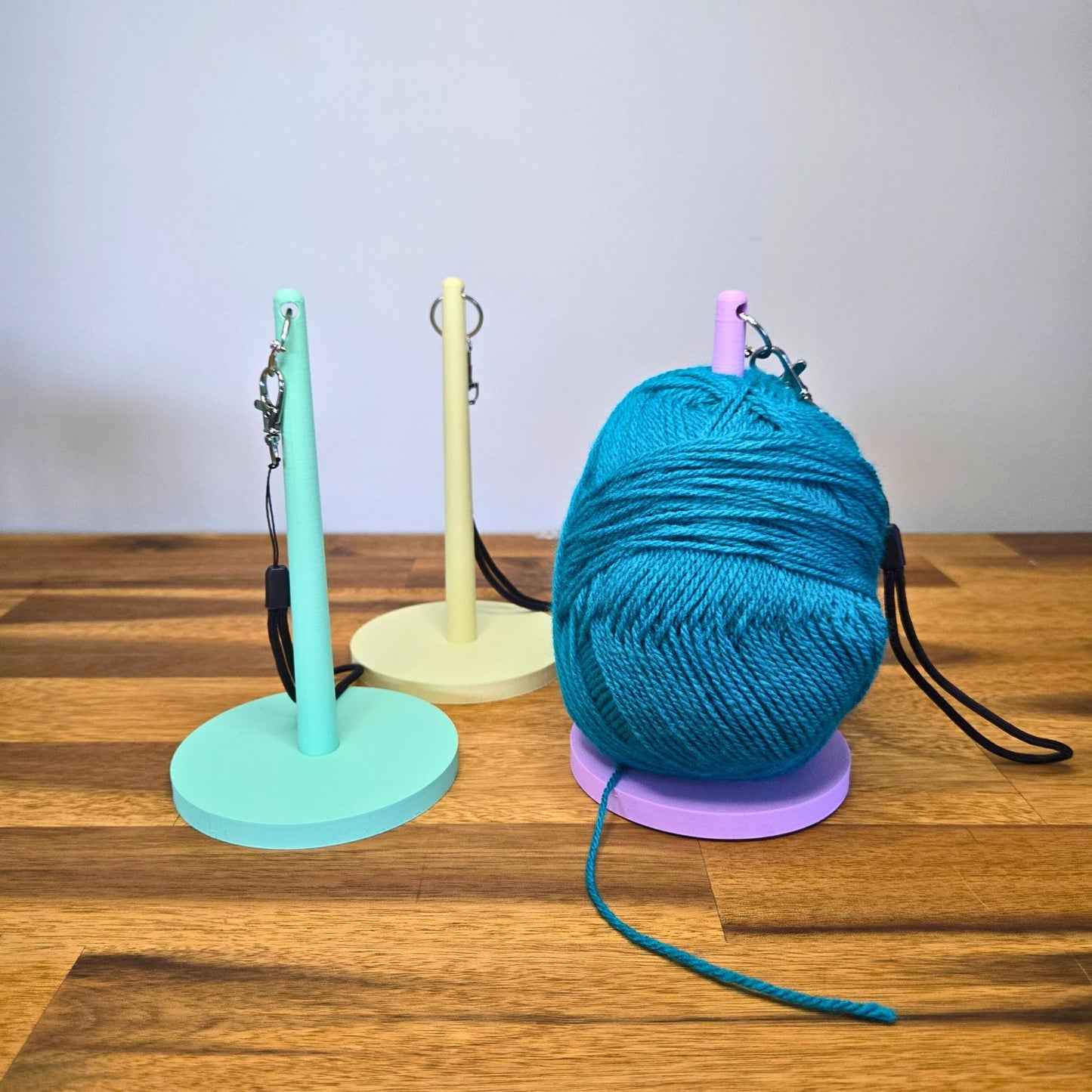 Rotating Yarn Hanger
