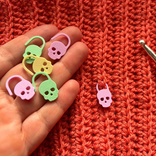 Skull Stitch Marker | Set of 20