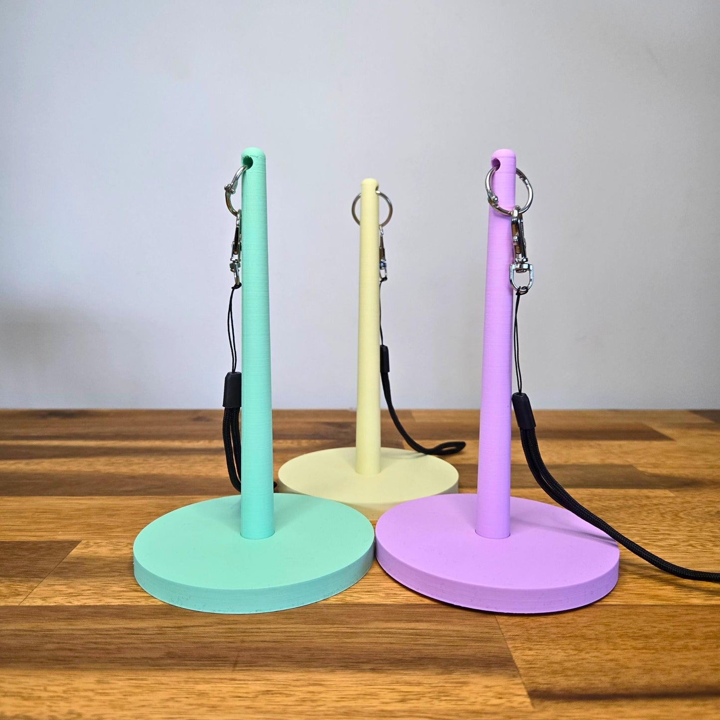 Rotating Yarn Hanger