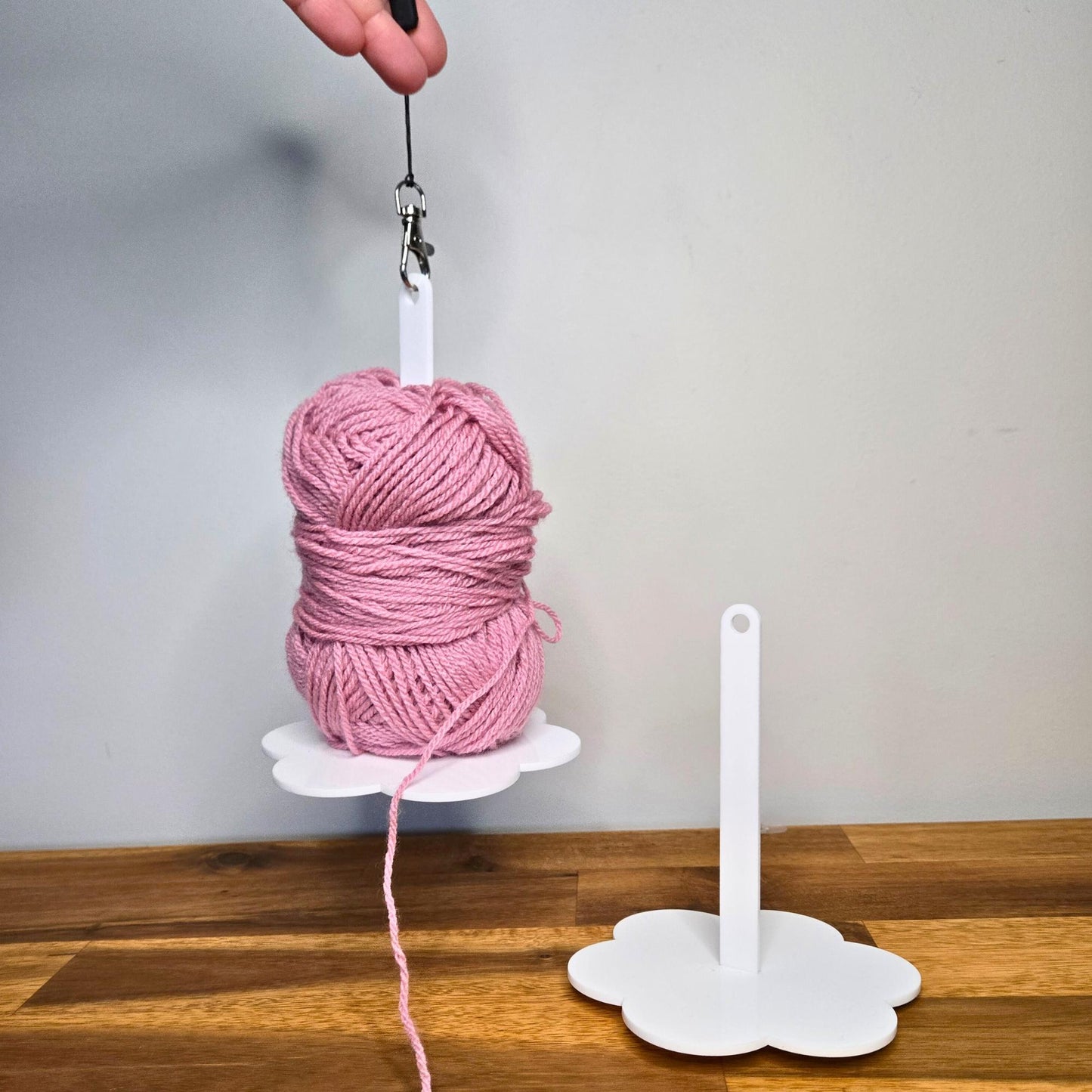 Rotating Yarn Hanger